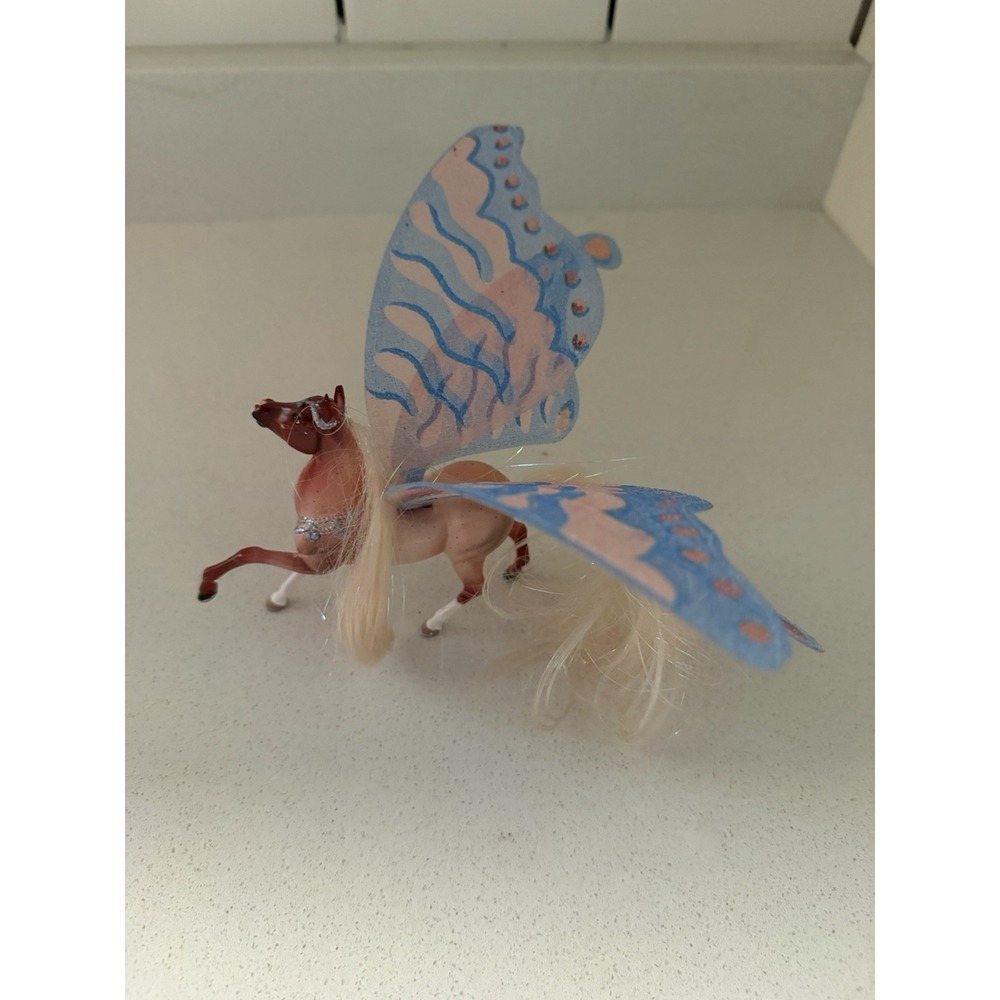 Breyer Wind Dancers Brisa Horse Figure Pink Butterfly Pony Pegasus Figurine